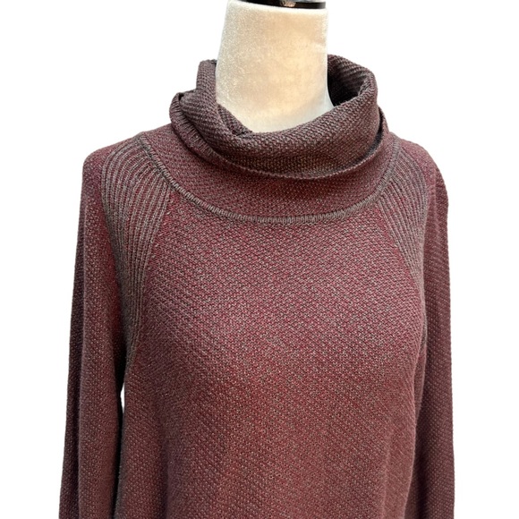 3 Stones Burgundy Long Sleeve Textured Knit Cowl Neck Sweater Size S - Picture 5 of 10
